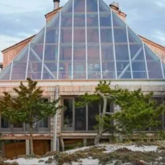 Living in a glass pyramid